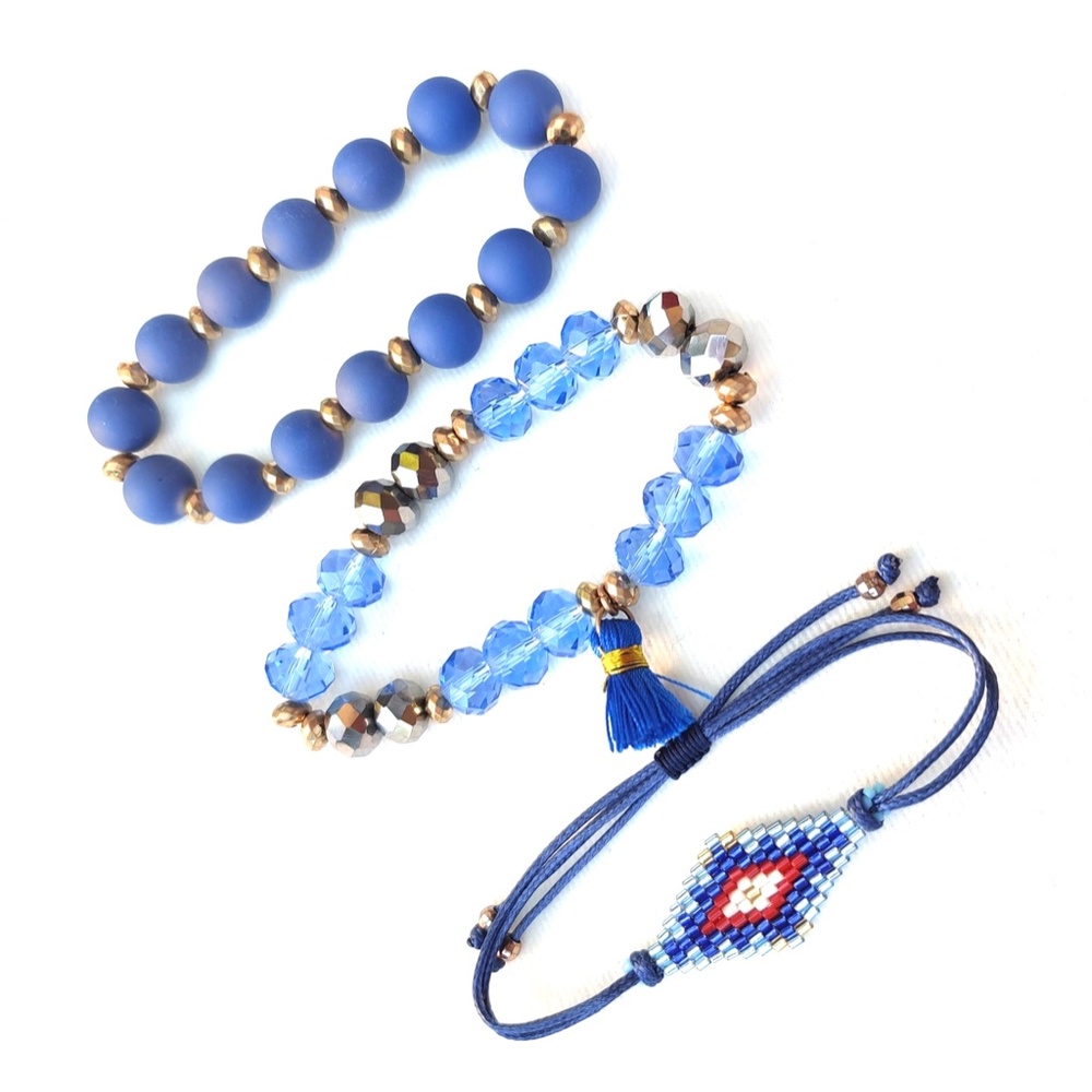 Bracelets - Picture 4 of 8